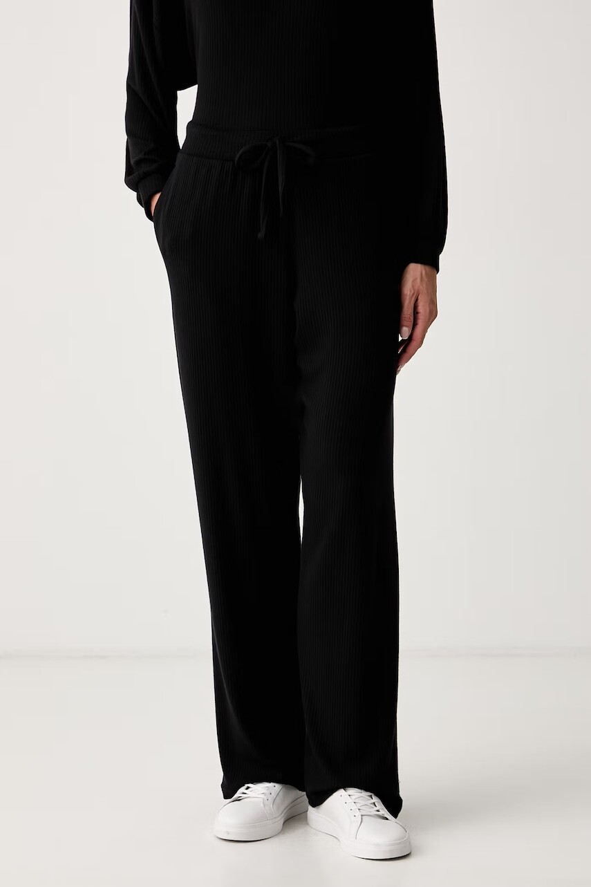HUGO nohavice loungewear dámske s viskózou HUGO HEART PANT