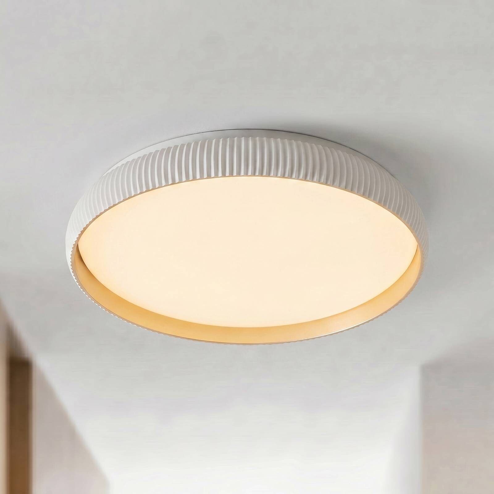 Stropné LED svetlo Lindby Jovian, biele, Ø 40 cm, CCT, stmievateľné