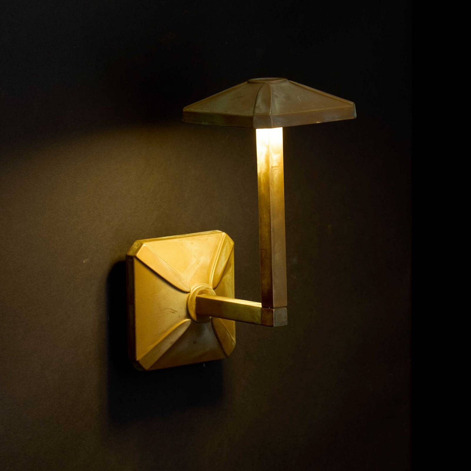 Vonkajšie nástenné svietidlo LED Aura Frame, výška 24 cm, antik mosadz