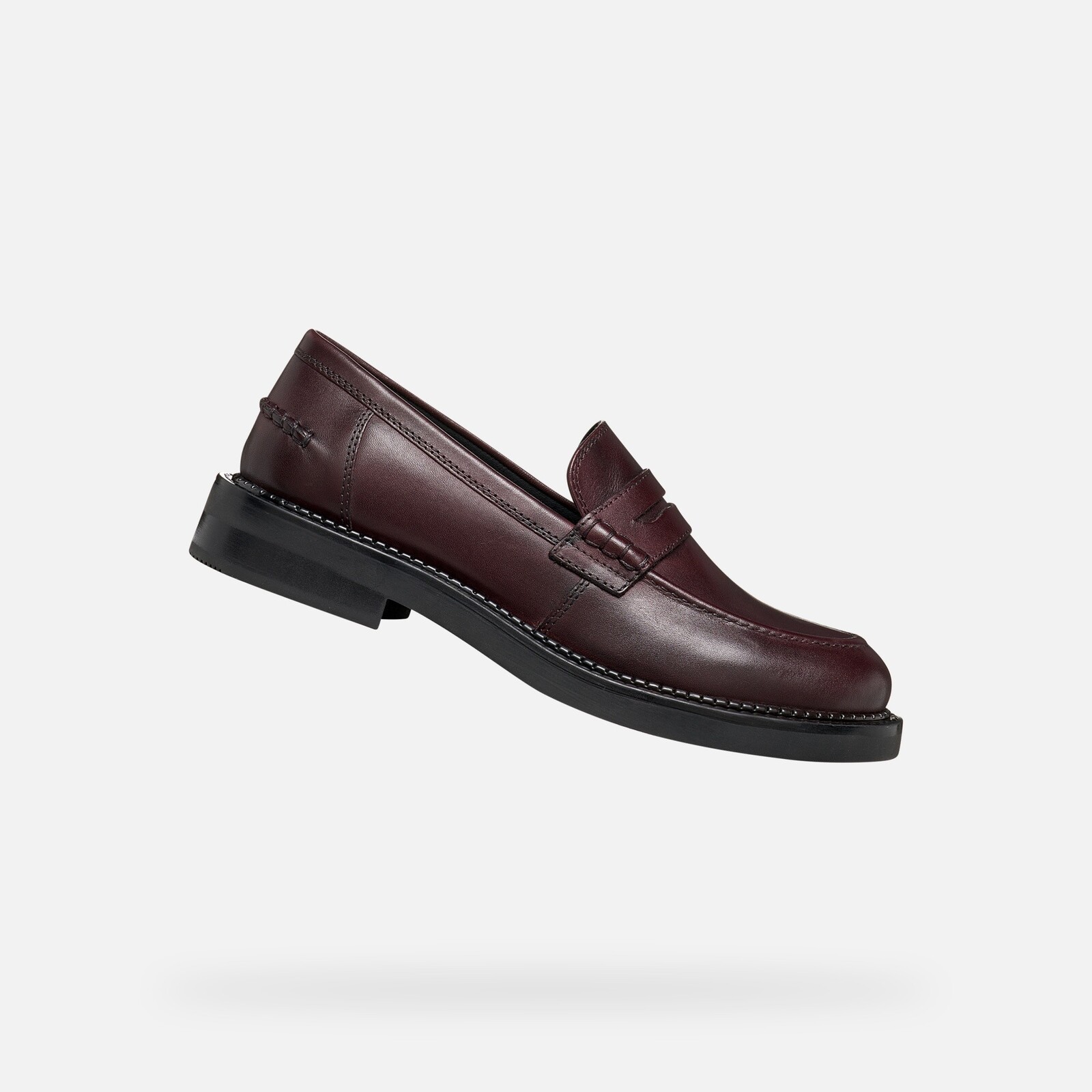 Tmavohnedé mokasíny Geox Serilda