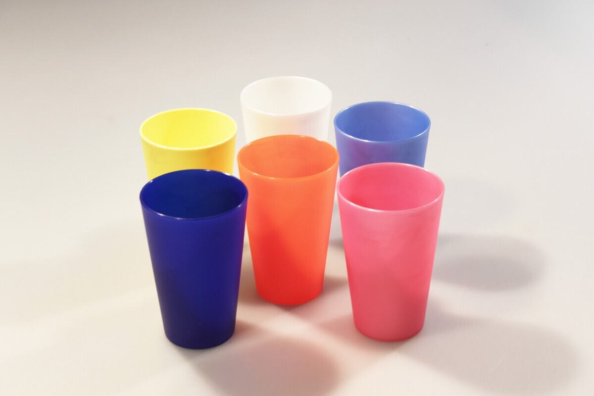 MAKRO - Poháre farebné plastové, sada 6ks 300ml