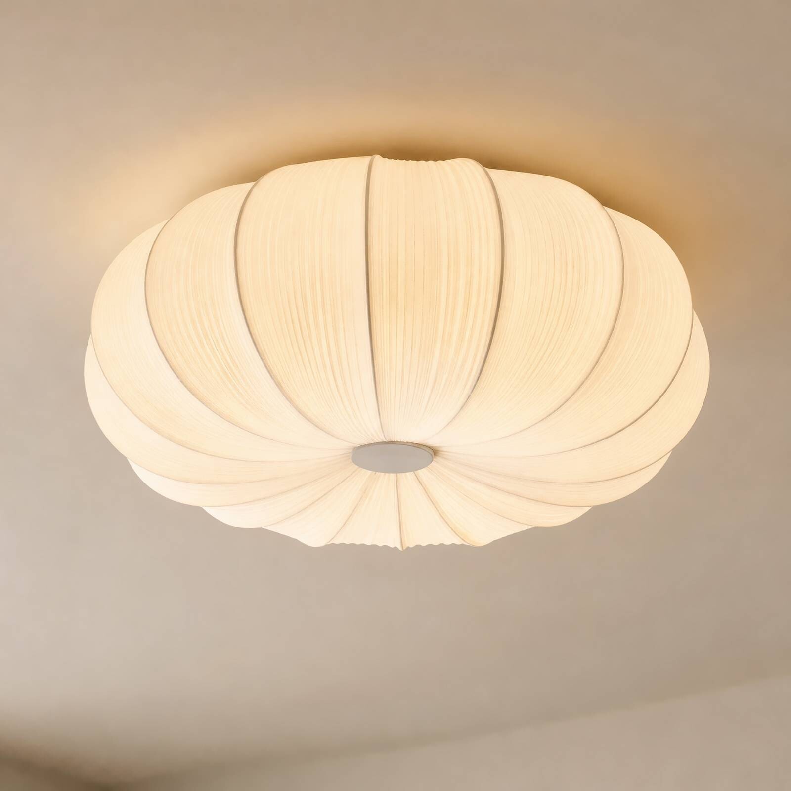 Stropné svietidlo Lindby Marielle, Ø 55 cm, biele, textil, 3x E27