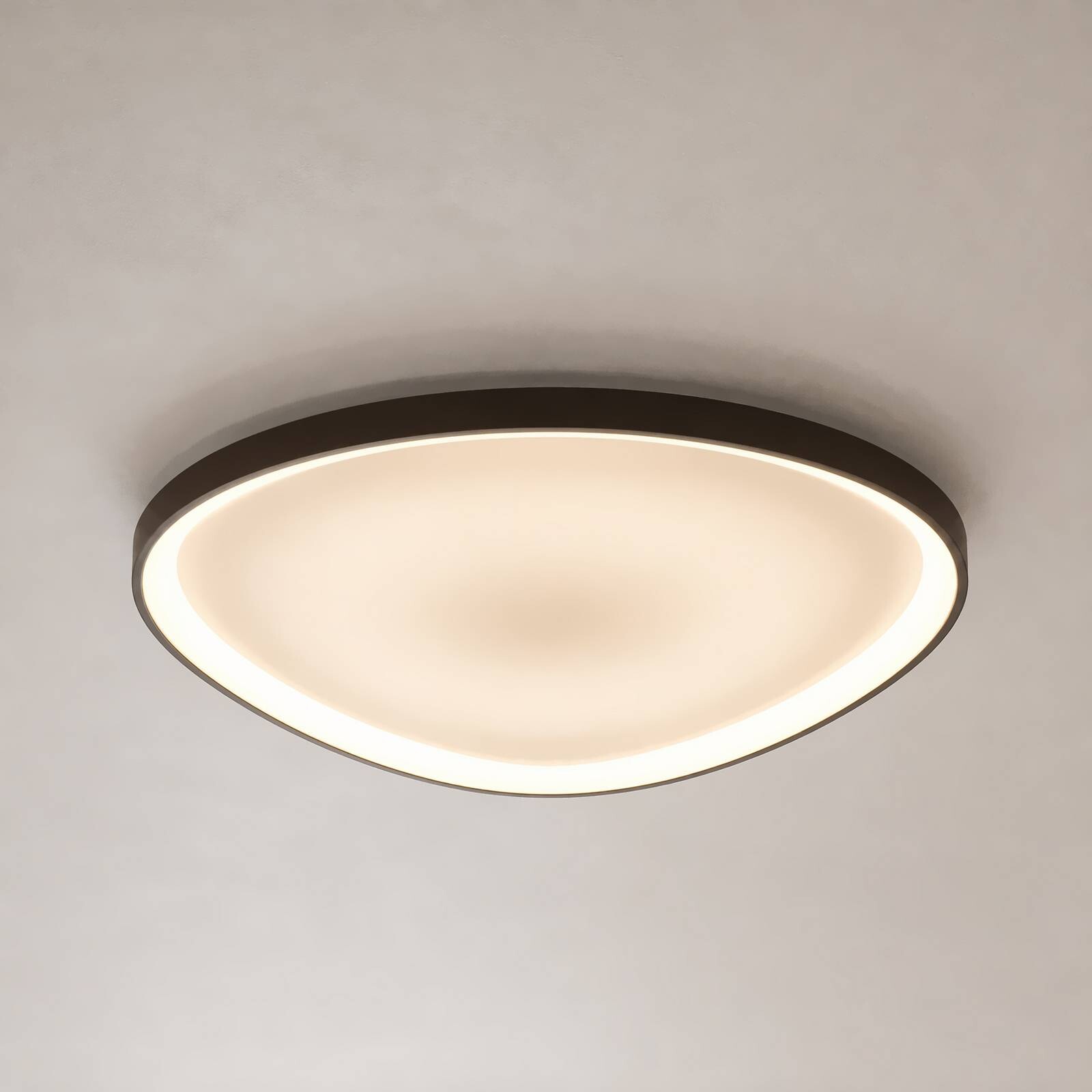 Stropné LED svetlo Lucande Asken, 61 cm, hnedé, CCT, stmievateľné
