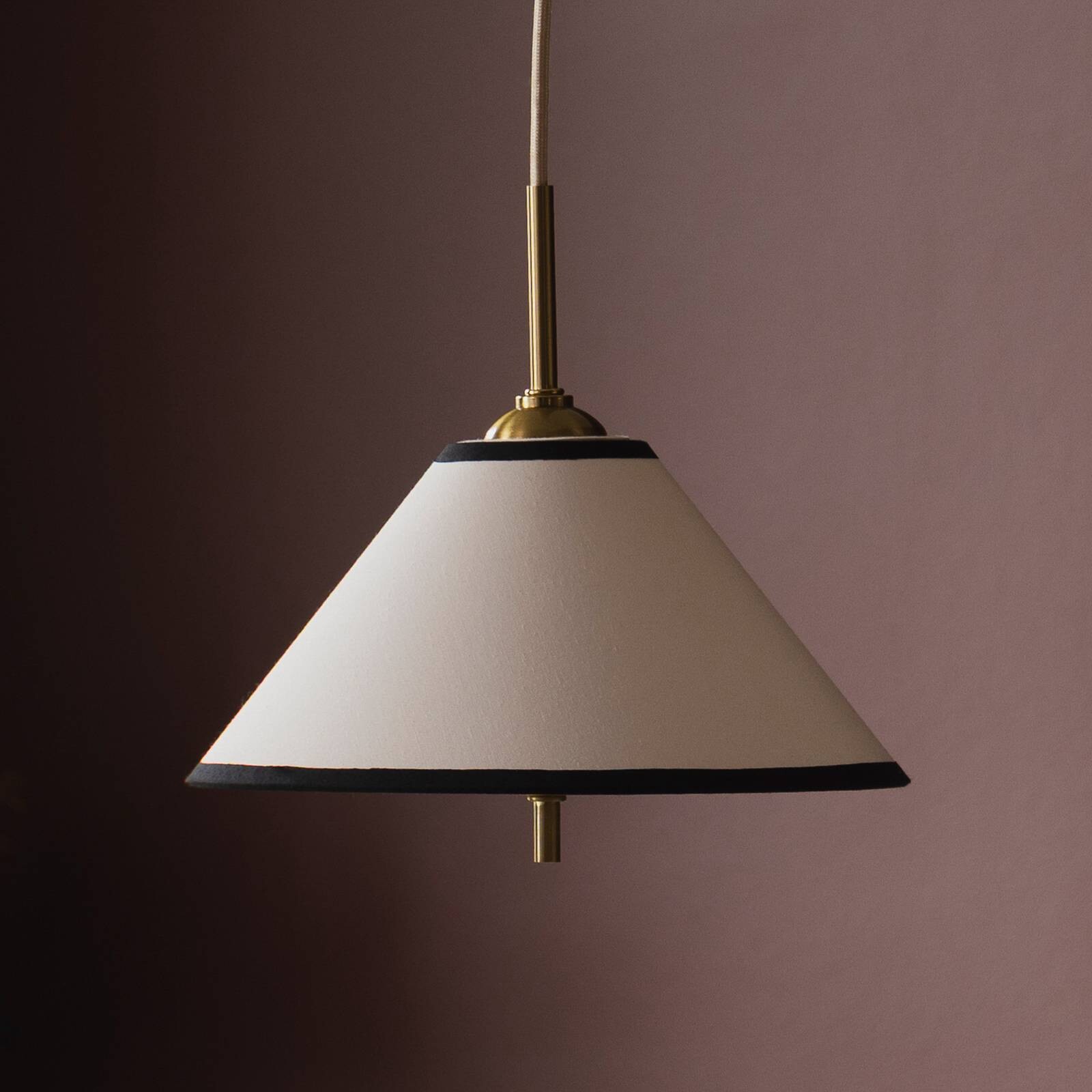 Závesné svietidlo Globen Lighting IRIS 25 v krémovej farbe, Ø 25 cm