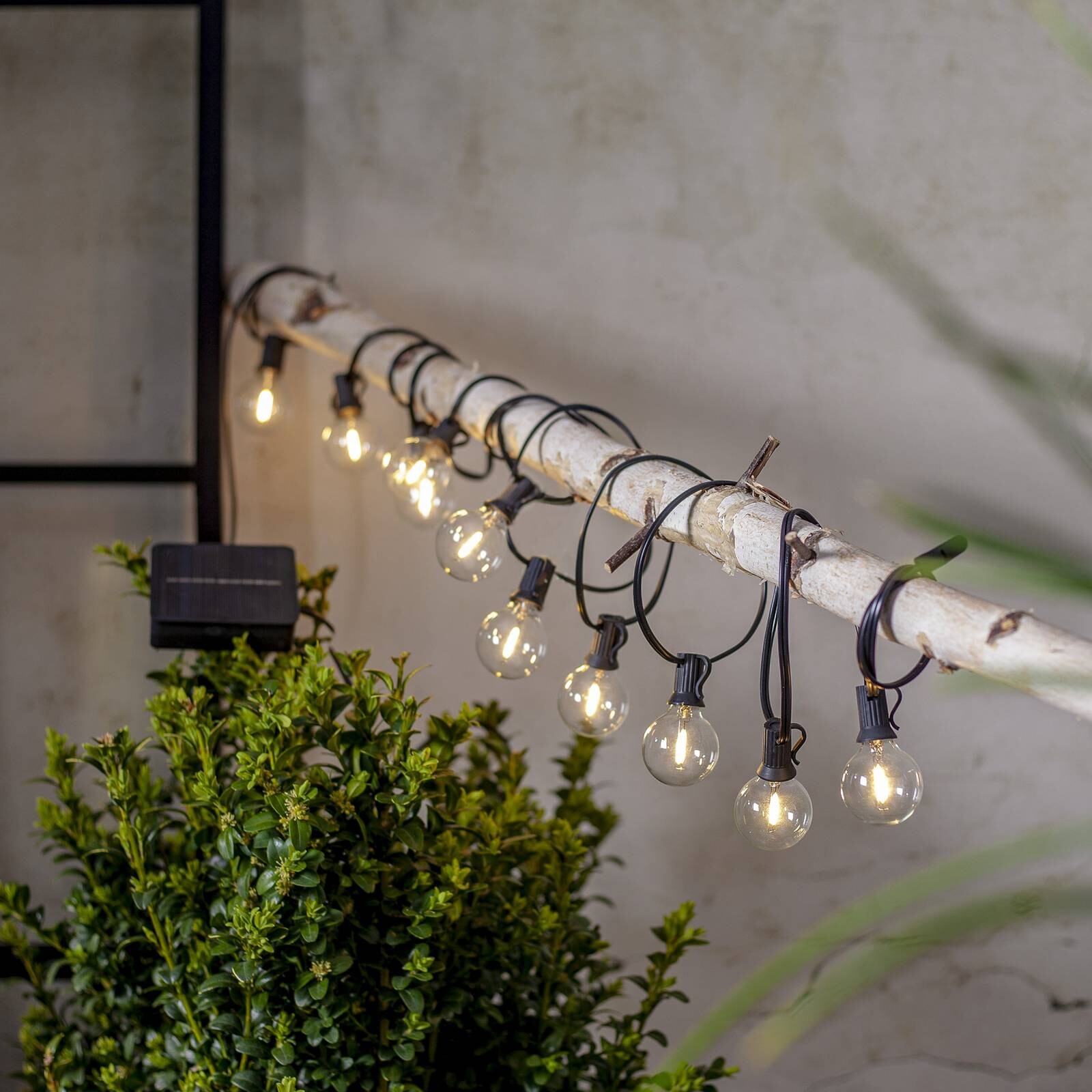 LED solárna svetelná reťaz Globe Mini, 10-pl., 270 cm, 3000 K