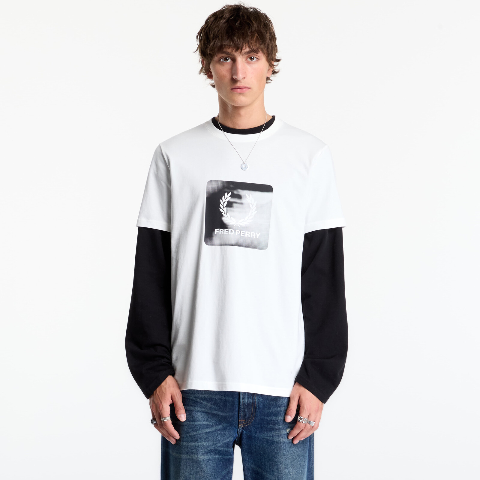Tričko FRED PERRY Laurel Wreath Digital Tshirt Snow White M