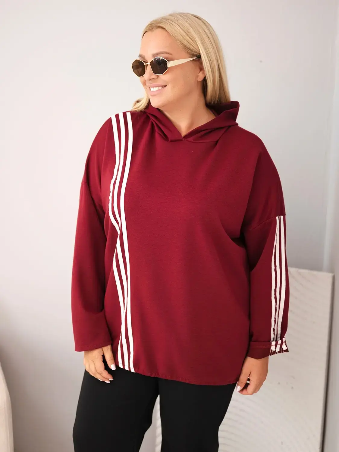 Dámska plus size mikina s pruhmi, bordová