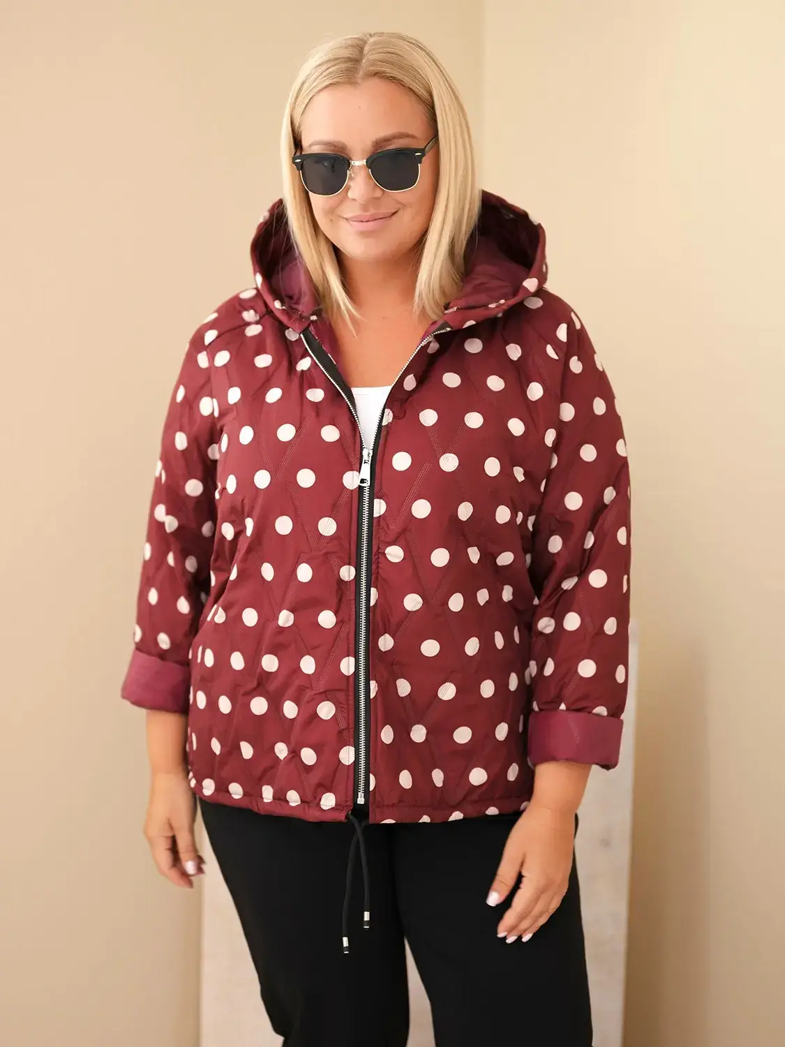 Dámska kabátik Kesi Włoski Plus Size s bodkami
