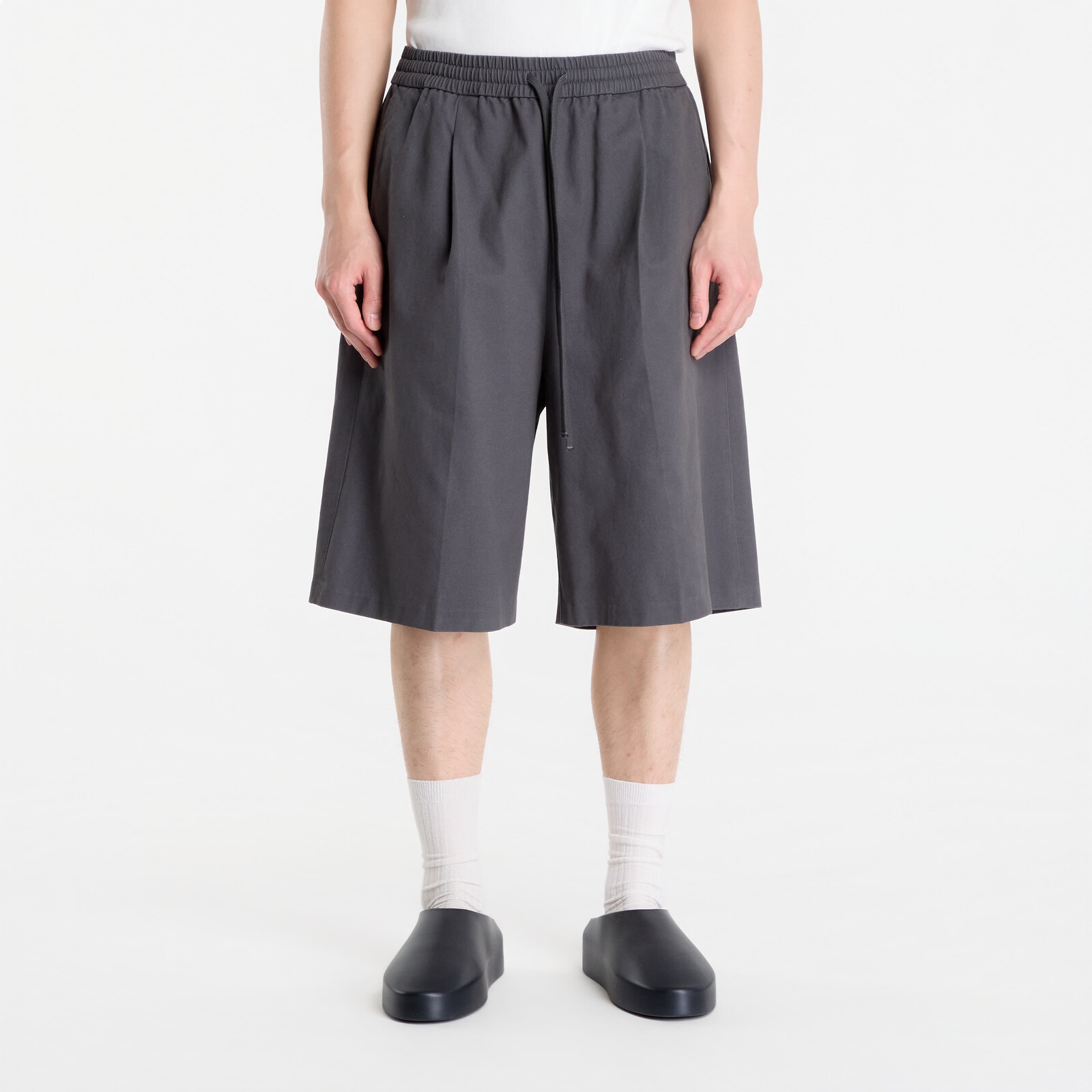 Šortky Fear Of God Essentials Relaxed Drawstring Short Iron Grey L