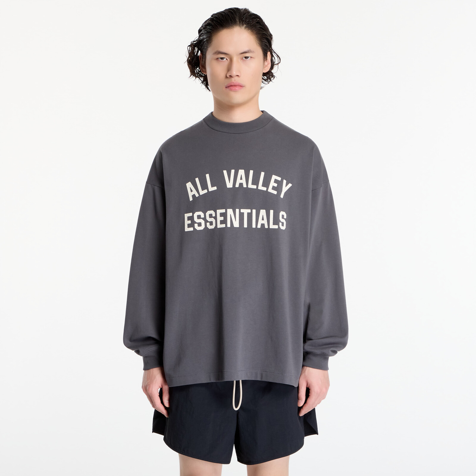 Tričko Fear Of God Essentials Merch Long Sleeve Tee Iron Grey XL