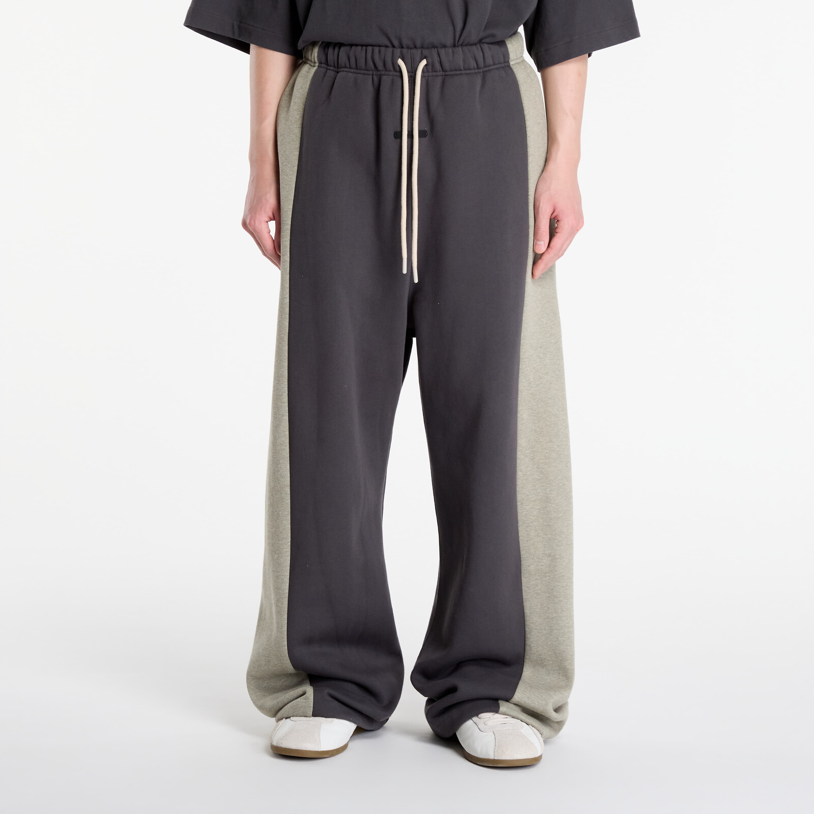 Tepláky Fear Of God Essentials Panelled Lounge Pant Iron Grey/ Seal Heather S