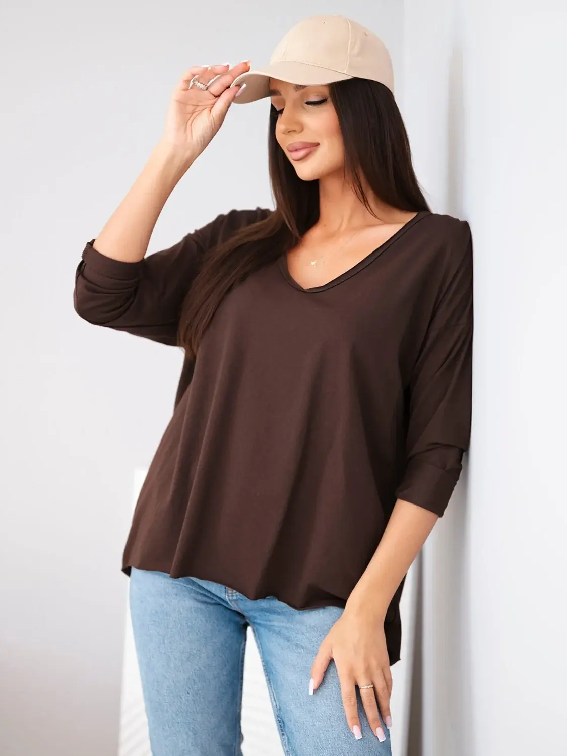 Dámska oversized blúzka s V-výstrihom, hnedá