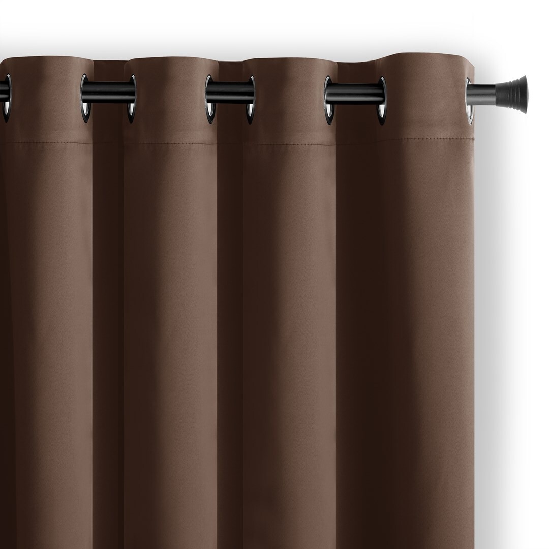 Záves AmeliaHome Blackout s priechodkami 140x175 cm tmavohnedý