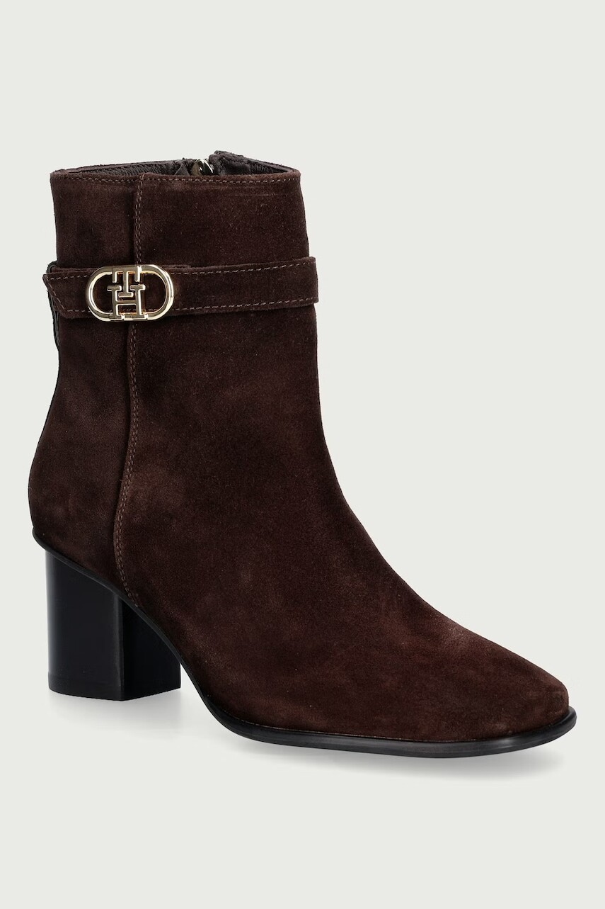 Tommy Hilfiger členkové čižmy na nízkom podpätku dámske semišové TH STRAP SUEDE BLOCK HEEL BOOT