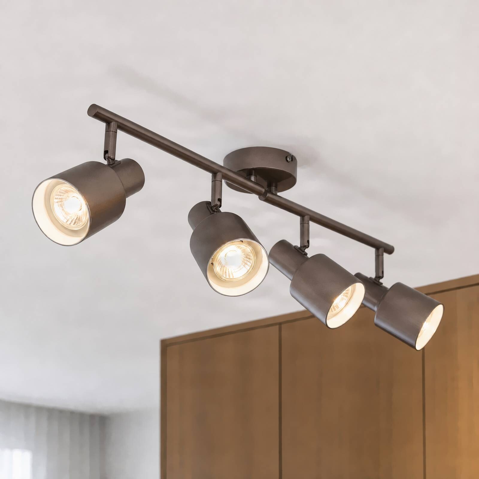 Stropné bodové svetlo Lindby Ovelia, hnedý, 80 cm, 4-pl., E27