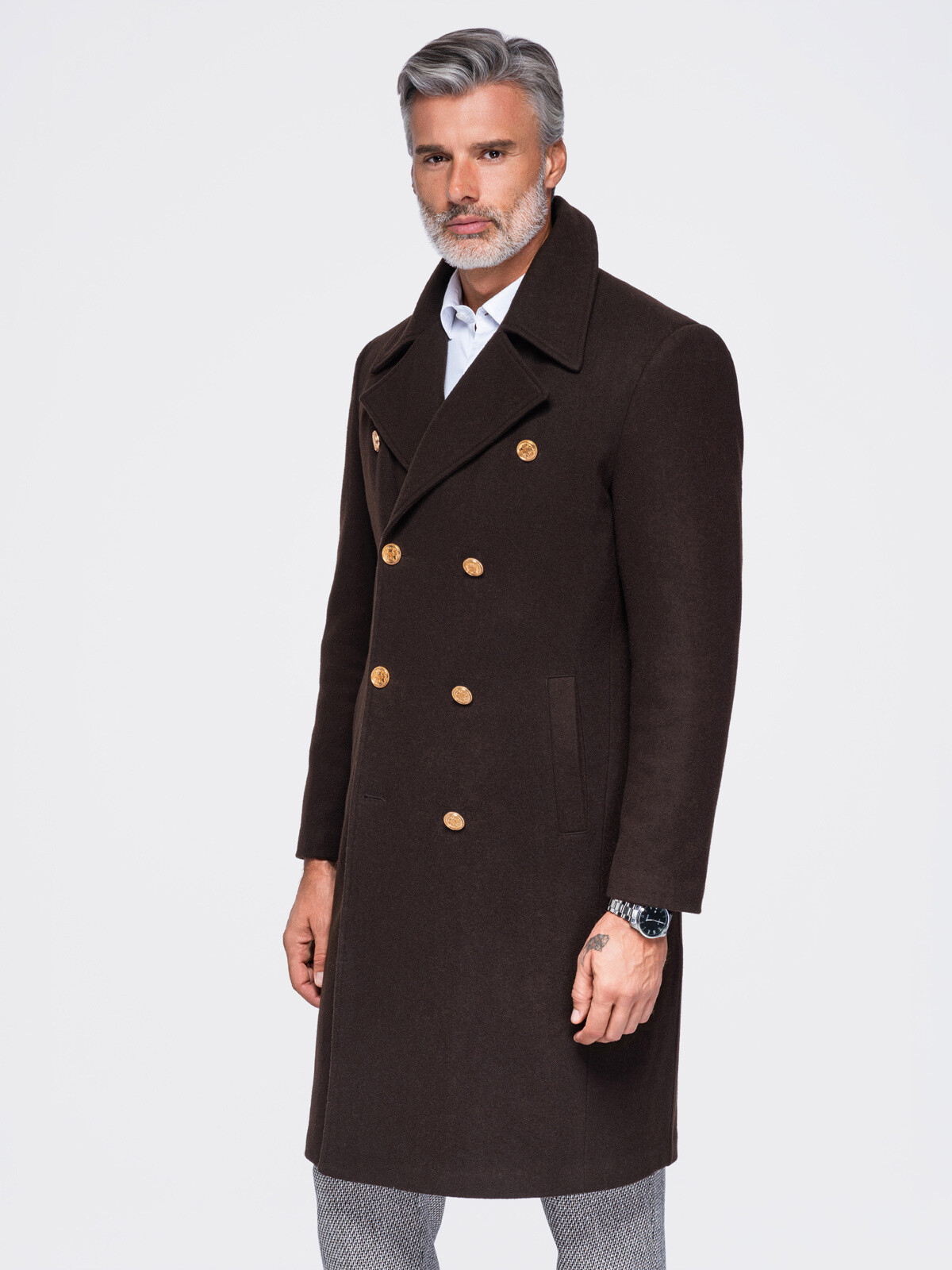 Ombre A stylish double-breasted men’s military coat with wool – dark brown