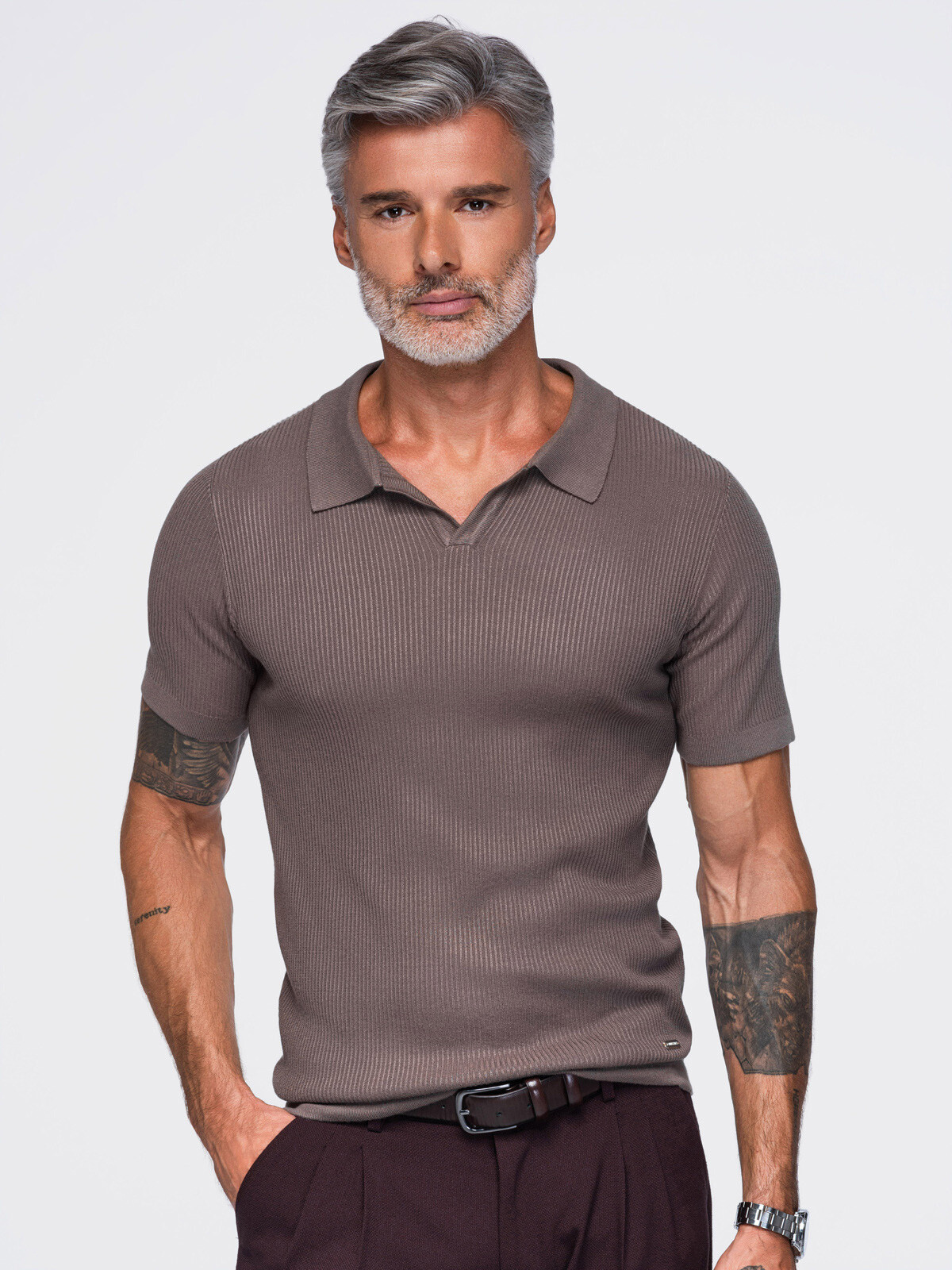 Ombre Men’s slim-fit knitted polo shirt with short sleeves and an open collar – grey