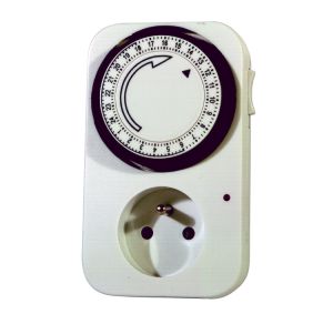 Spínacia zásuvka Geti MF1 mechanická denná