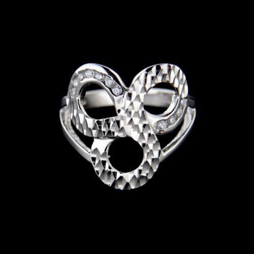 Strieborný prsteň 15245