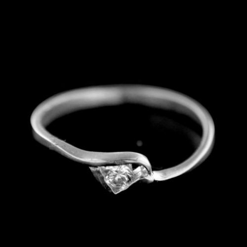 Strieborný prsteň 15443