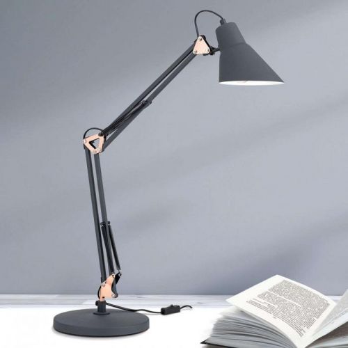 Trikrát nastaviteľná stolná lampa Bachelor