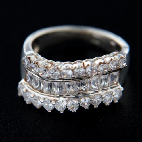 Strieborný prsteň 14769