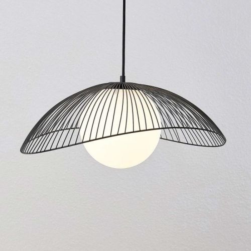 Lindby Fabronia závesná lampa, mriežka, guľa sklo