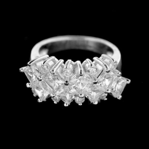 Strieborný prsteň 14961