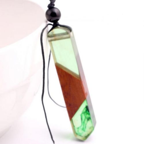 Náhrdelník Green Resin-Zelená KP5310