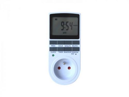 Spínacia zásuvka Geti GDT02 digitálna týždenná