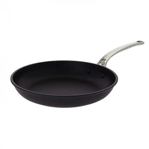 Panvica de Buyer Choc Extreme Uni 8300.20... Výjimečná kluzkost povlaku, vaření s velmi malým množstvím tuku, průměr 20 cm.