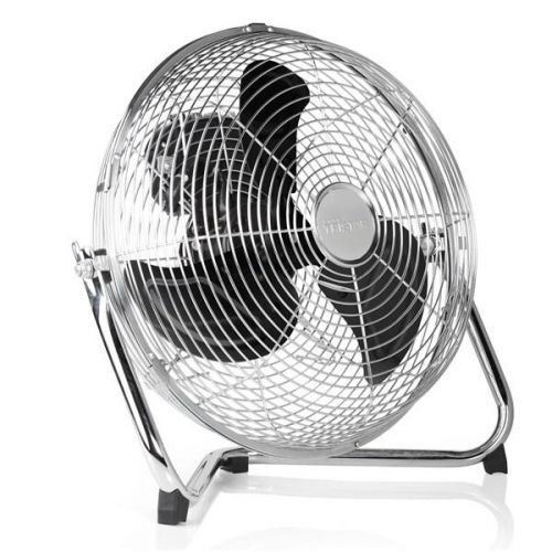 Ventilátor podlahový Tristar VE-5933 strieborn... Stolní ventilátor v kovovém provedení, průměr 30 cm, hlučnost: 59 dB.