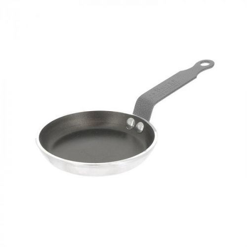 Panvica de Buyer Choc Blinis 8140.12... Extrémně lehká, vysoká odolnost, průměr 12 cm.