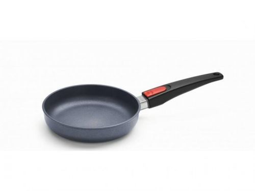 Woll Titánová panvica na indukciu s odnímateľnou rukoväťou Diamond Lite 20 cm