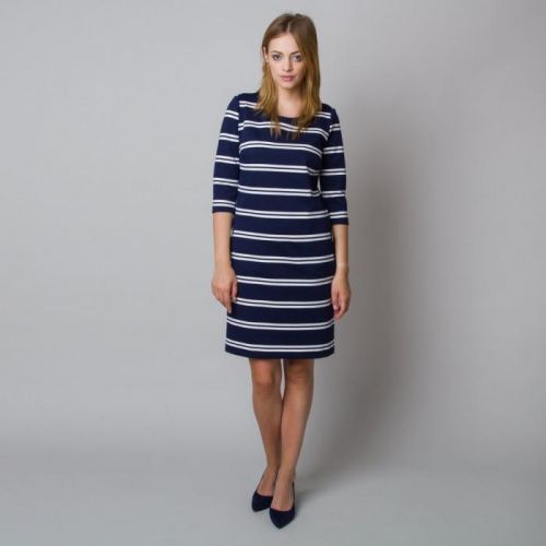 Midi šaty s bielym pruhovaným vzorom 11927